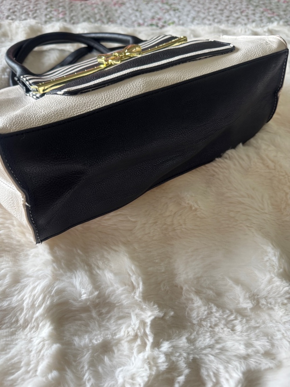 Betsy Johnson Cream and Black Striped Tote with Gold Bow Accent - Picture 5 of 9